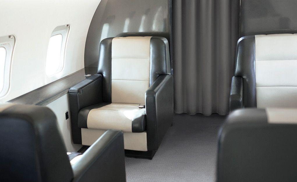 <p>We’ve totally reconfigured our jet to deliver an XO Class experience. No middle seat to be seen. Just 16 spacious spaces to enjoy the ride, from an aisle or a window. Your preference is our privilege.</p>